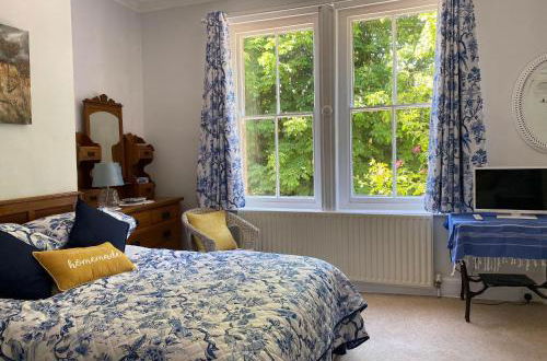 Photo 6 - Riverbank House
