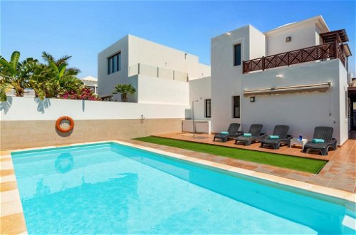 Photo 3 - Villa in Yaiza with private pool