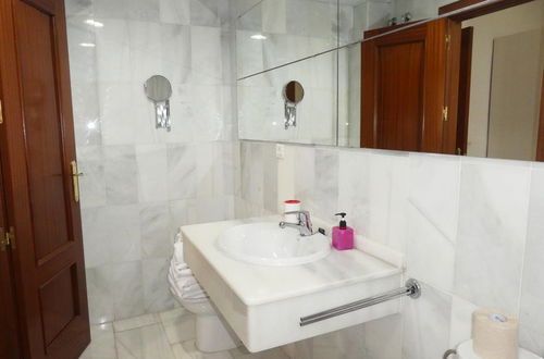 Photo 18 - Apartamentos Catedral Plaza 3000