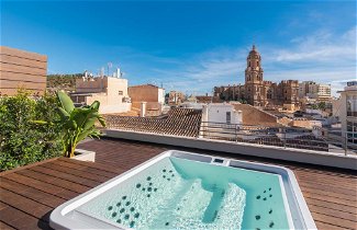 Photo 1 - Apartment in Málaga with private pool and pool view