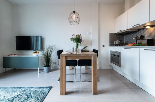 Photo 13 - Dapper Market Apartment Suites