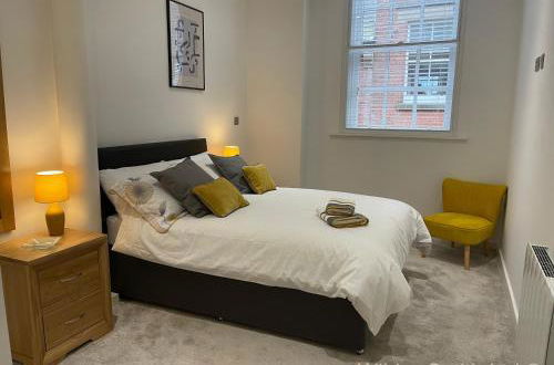 Photo 11 - Stunning 2 Bed - City Centre Apartment Parking