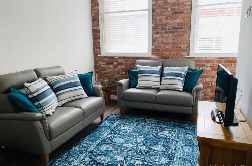 Photo 10 - Stunning 2 Bed - City Centre Apartment Parking