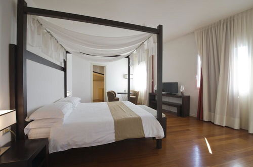 Photo 27 - Eden Rock Resort