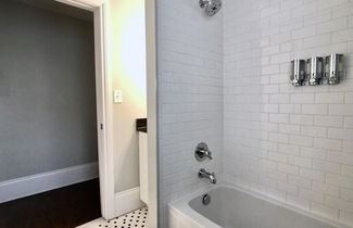 Photo 3 - Kercheval Avenue Apartments