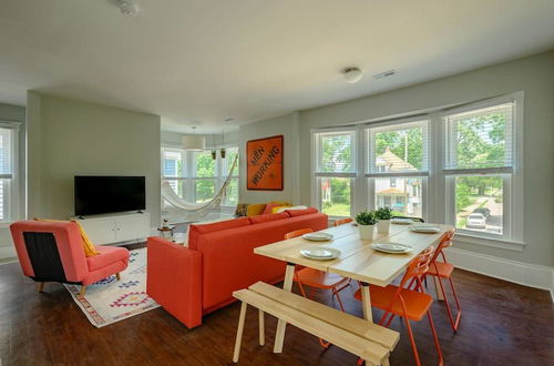 Photo 40 - Kercheval Avenue Apartments