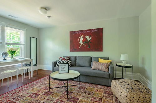 Photo 13 - Kercheval Avenue Apartments