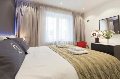 Foto 17 - The Queen Luxury Apartments - Villa Cortina