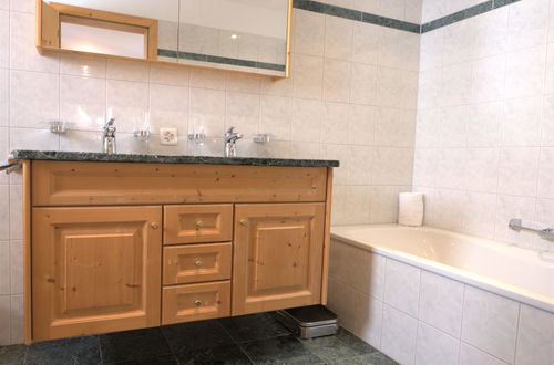 Photo 9 - Apartment Chesa Dal Luf B6