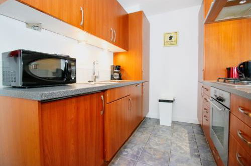 Photo 17 - Riverview Apartments