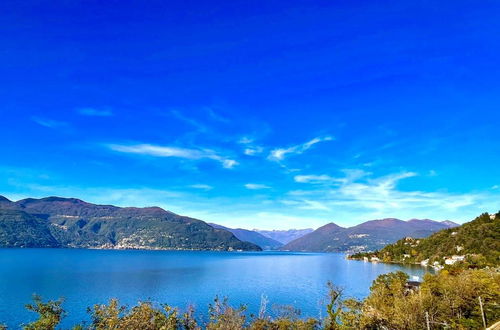 Photo 10 - Apartment in Brezzo di Bedero with garden and lake view