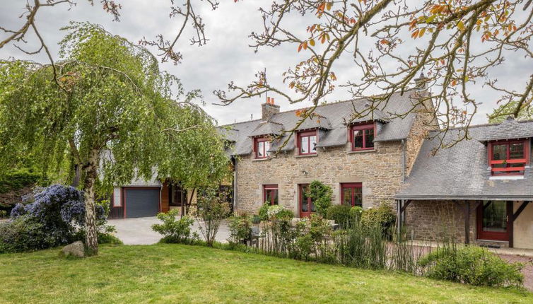 Photo 1 - Pavillon en Le Tronchet avec piscine privée et vue jardin