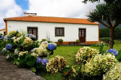 Photo 12 - House in Lajes das Flores with garden and garden view