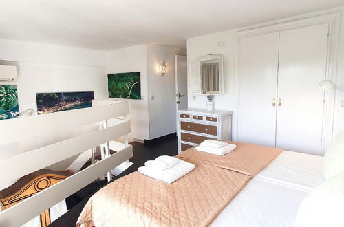 Photo 16 - Apartment in Marbella with swimming pool and sea view