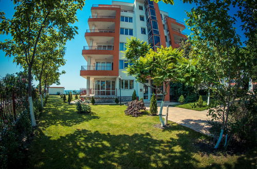 Photo 40 - Riviera Fort Beach Apartments