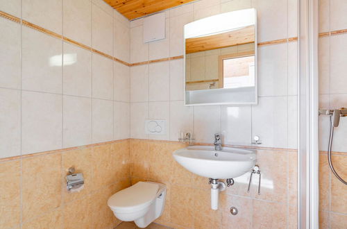Photo 22 - Casa de 1 habitación en Port-Valais con vistas a la montaña, 80 m², 1 bedroom