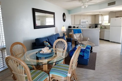 Foto 10 - Gulf Strand Resort by Travel Resort Services