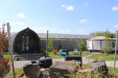 Photo 22 - The Little Hide - Grown Up Glamping