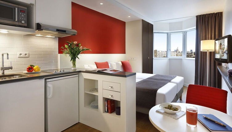 Foto 1 - Citadines Montparnasse Paris