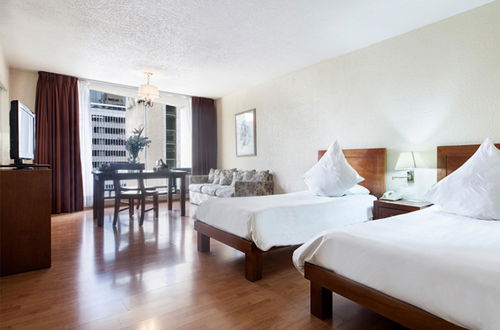 Photo 8 - Exe Suites San Marino