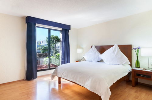 Photo 7 - Exe Suites San Marino