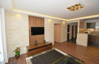 Photo 1 - Arpad Bridge Apartments