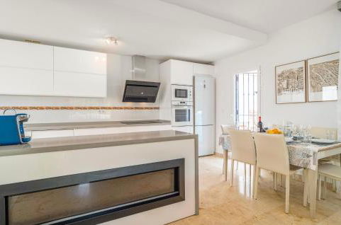 Photo 4 - House in Benalmádena with private pool and garden