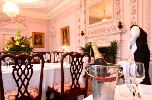 Foto 37 - Stapleford Park Luxury Hotel