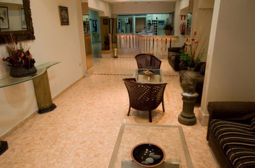Photo 6 - Apartamentos Catalina Park
