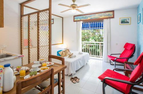 Photo 2 - Estel Blanc Apartments - Adults Only