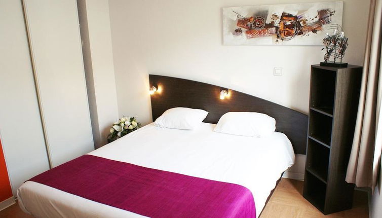 Photo 1 - ApartHotel Sainte-Marthe