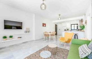 Photo 2 - Apartment in Marbella with swimming pool and sea view
