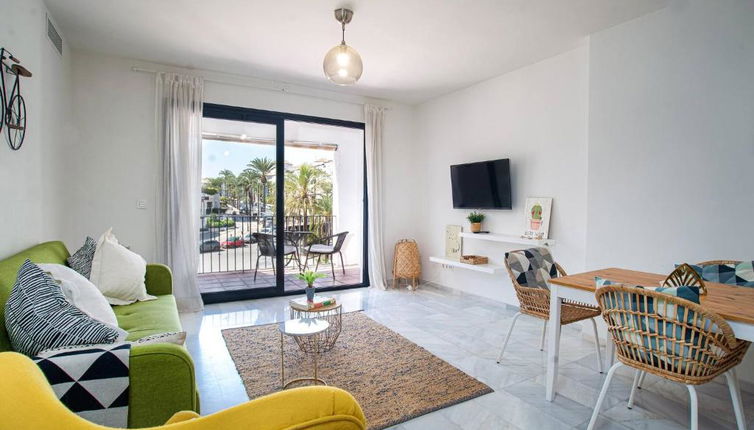 Photo 1 - Apartment in Marbella with swimming pool and sea view