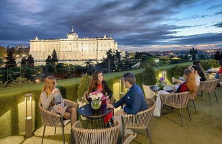 Photo 2 - Apartosuites Jardines de Sabatini