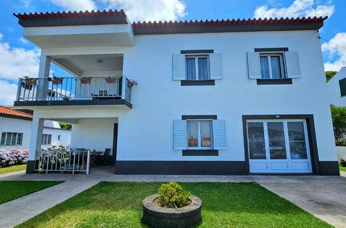 Photo 2 - Apartment in Santa Cruz da Graciosa (R.A.A.) with garden