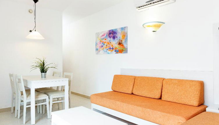 Photo 1 - APARTHOTEL FLORA PARK