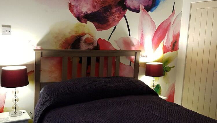 Photo 1 - The Snug at Plover Cottage Lindley