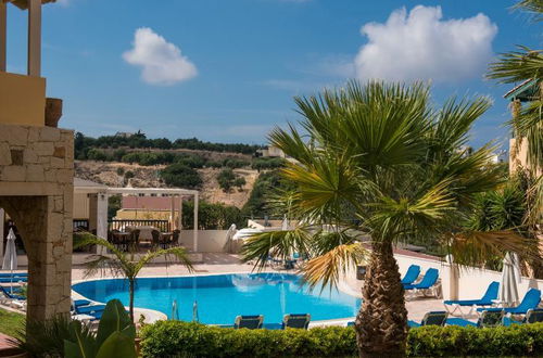 Photo 4 - Dia Apartments