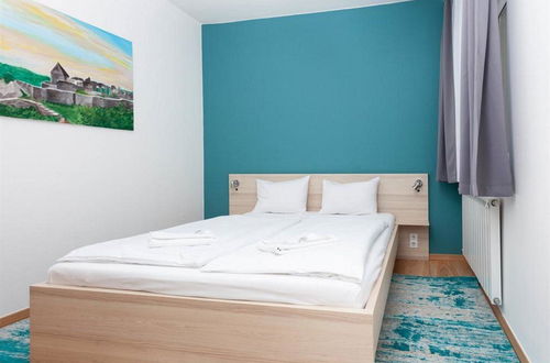 Photo 16 - Corvin Plaza Apartments & Suites
