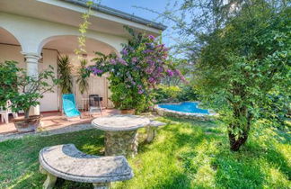 Foto 1 - Appartamento a Garda con piscina privata e vista piscina