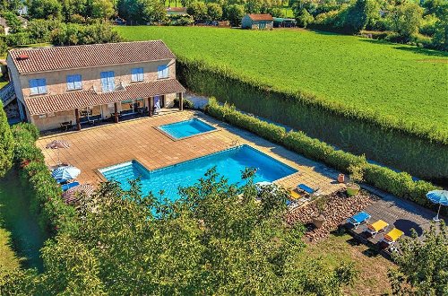 Foto 7 - Casa a Arles con piscina e giardino