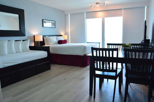 Photo 8 - New Point Miami Beach Apartments