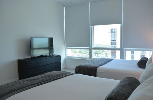 Photo 22 - New Point Miami Beach Apartments