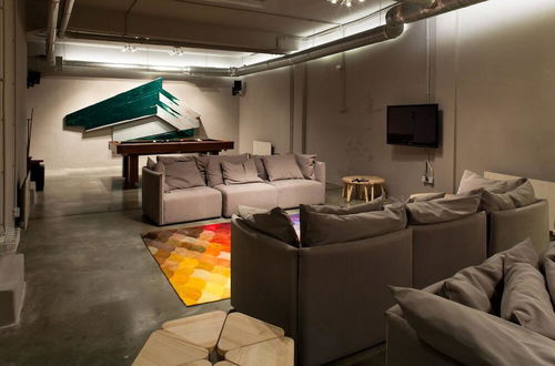 Photo 9 - The Lisbonaire Apartments