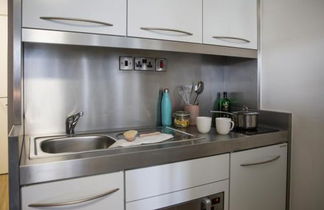 Photo 2 - Studio Flat in Prime London Southbank - iQ Bankside