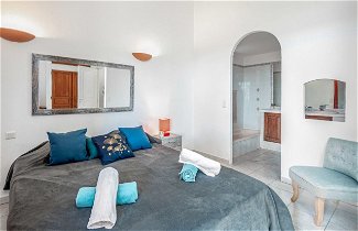 Photo 1 - Villa de 4 habitaciones en Vallauris con piscina privada y vistas al mar, 180 m², 4 bedrooms