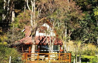 Foto 1 - Casa na Floresta em Campos do Jordao