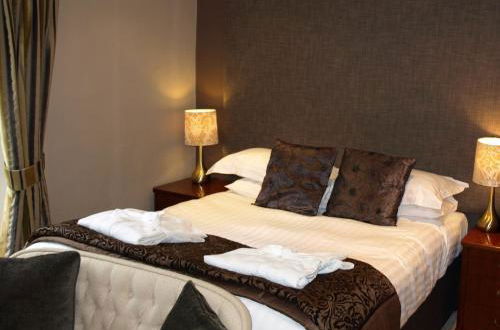 Photo 2 - Knoll Country House