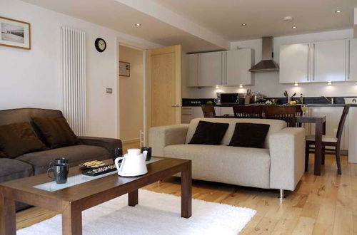Photo 7 - London Bridge Apartments