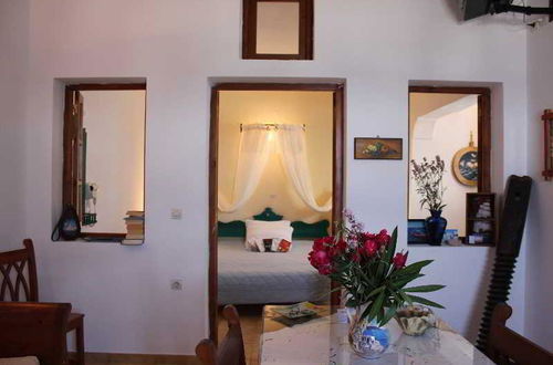 Photo 12 - Vrachia Studios & Apartments
